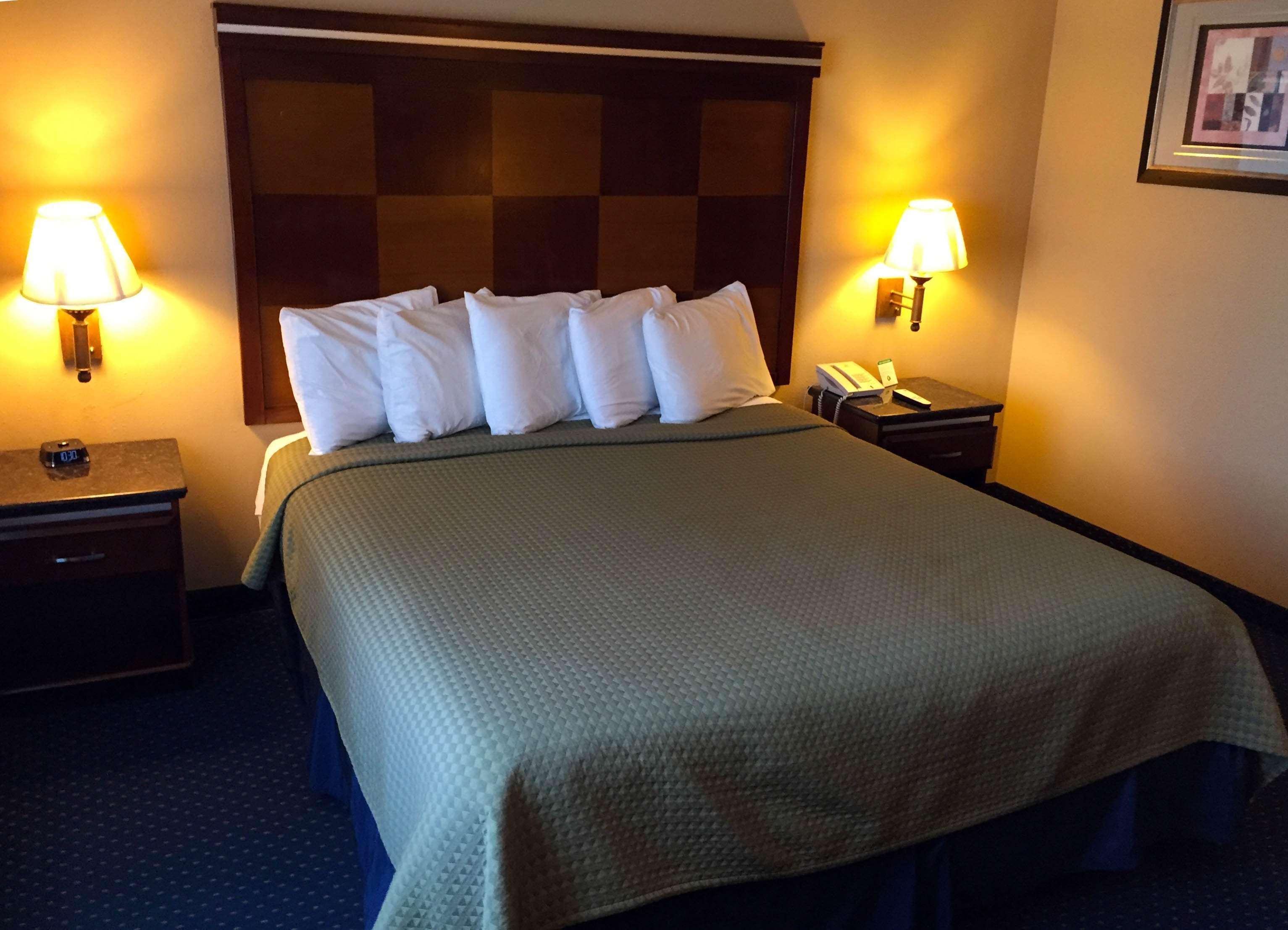 Inn At Bayshore Сан Матео Екстериор снимка