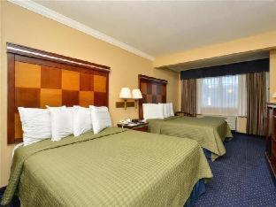 Inn At Bayshore Сан Матео Стая снимка