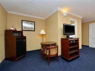 Inn At Bayshore Сан Матео Стая снимка